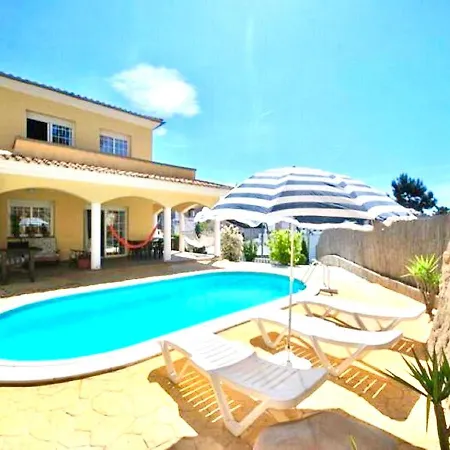 Holiday home Caroline *